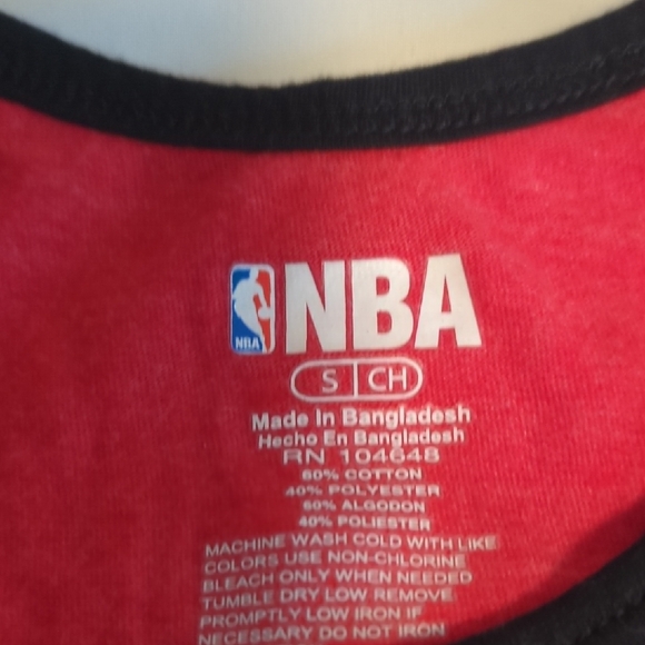 NBA Chicago Bulls Red Tank Top - Picture 2 of 3